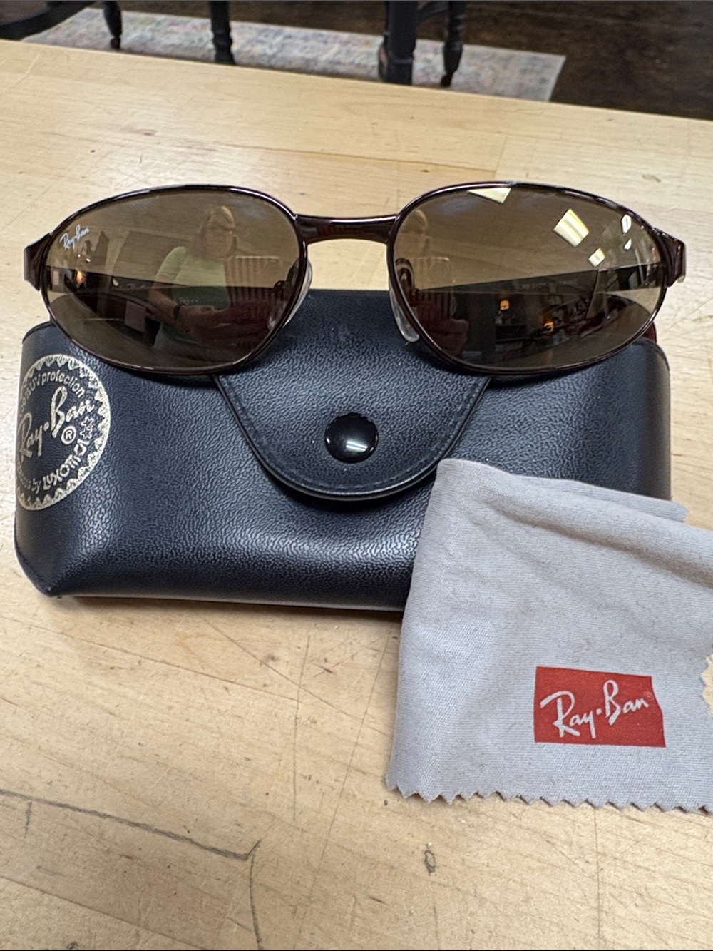 Ray-Ban Brown Oval Sunglasses with Black Case and Gray Cloth